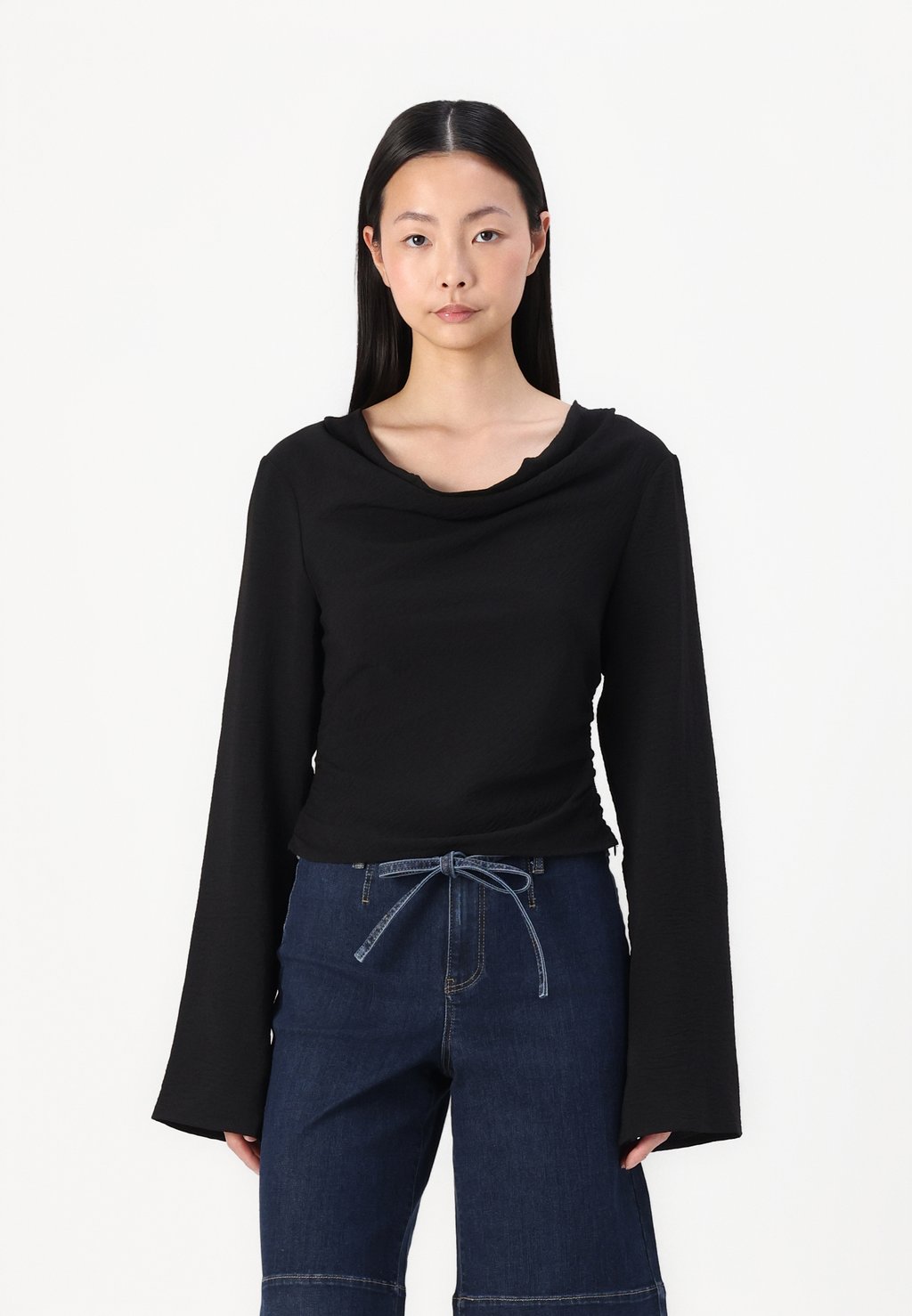 Блуза ONLMETTE LIFE ONLY, черный
Блуза ONLMETTE LIFE ONLY, черный