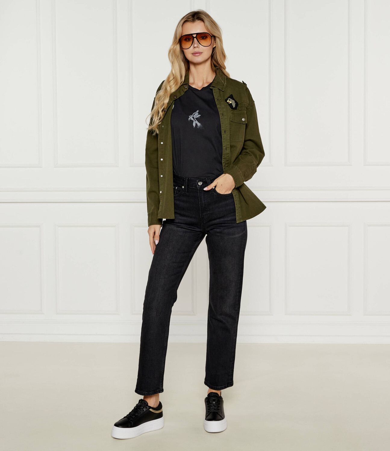 Футболка One Teaspoon GRAFFITI BIRD Regular Fit, цвет grafite
Футболка One Teaspoon GRAFFITI BIRD Regular Fit, цвет grafite