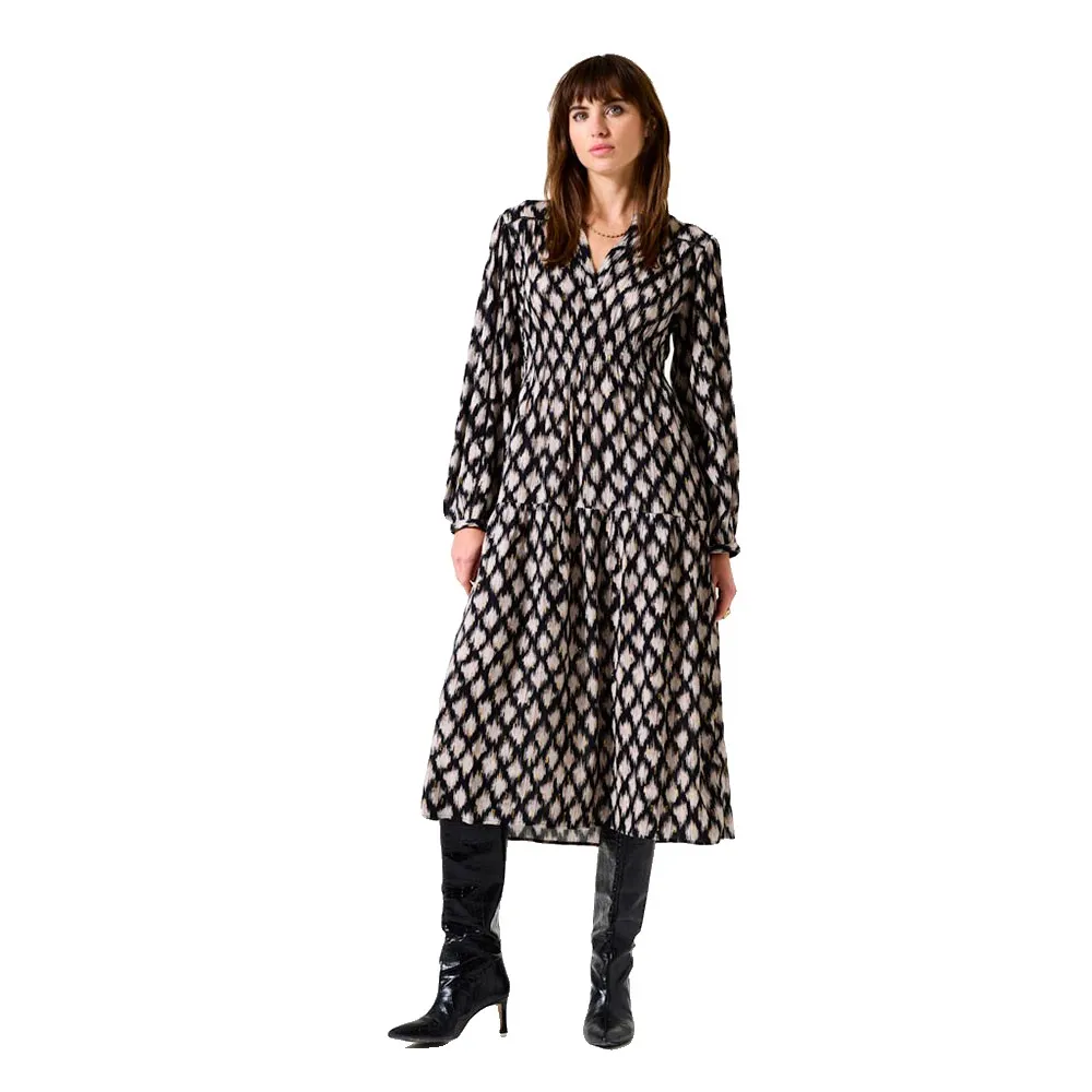 Платье Garcia I50280 long sleeve long, черный
Платье Garcia I50280 long sleeve long, черный