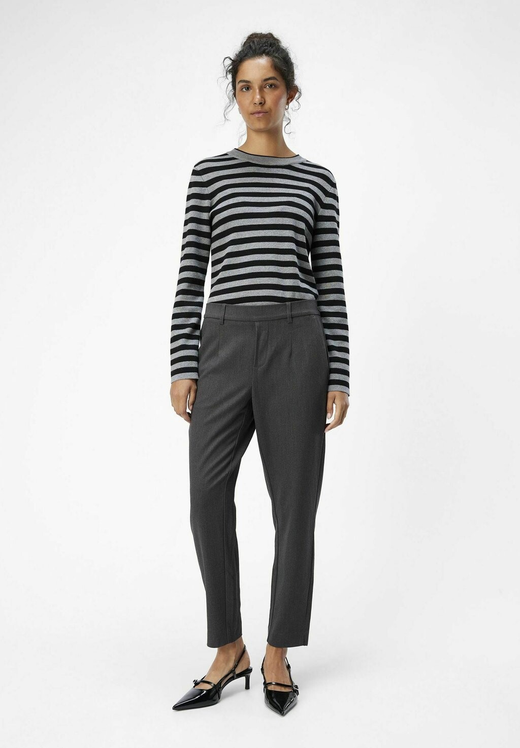 Брюки LISA NOOS Object, серый
Брюки LISA NOOS Object, серый