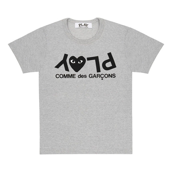 Футболка t-shirt with large logo 'grey' Comme Des Garcons Play, серый
Футболка t-shirt with large logo 'grey' Comme Des Garcons Play, серый