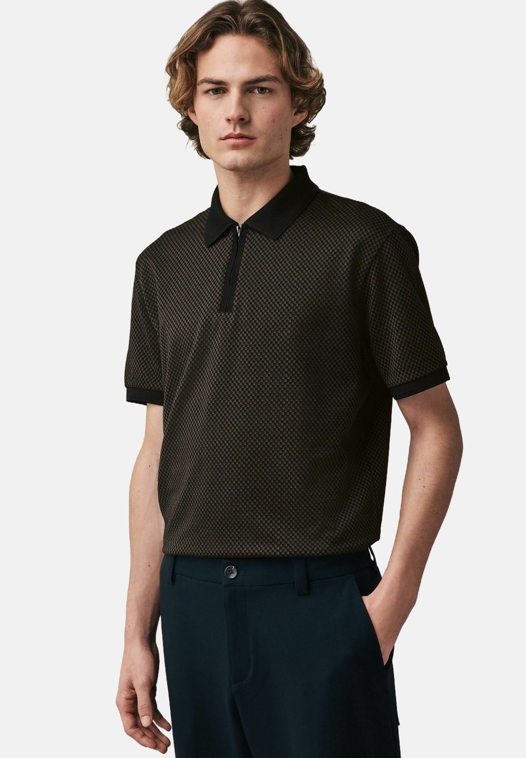 Рубашка поло REGULAR FIT-SQUARE PATTERN QUARTER ZIP Next, черный 
Рубашка поло REGULAR FIT-SQUARE PATTERN QUARTER ZIP Next, черный