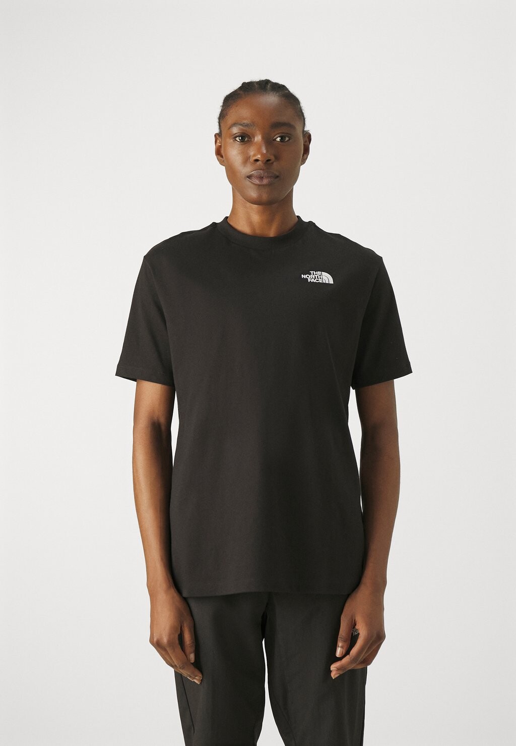 Базовая футболка ESSENTIAL TEE The North Face, цвет black
Базовая футболка ESSENTIAL TEE The North Face, цвет black