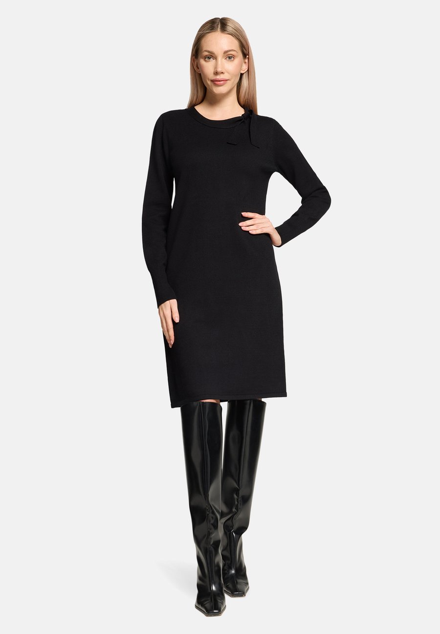 Платье Betty Barclay Jumper dress, Schwarz/Black
Платье Betty Barclay Jumper dress, Schwarz/Black