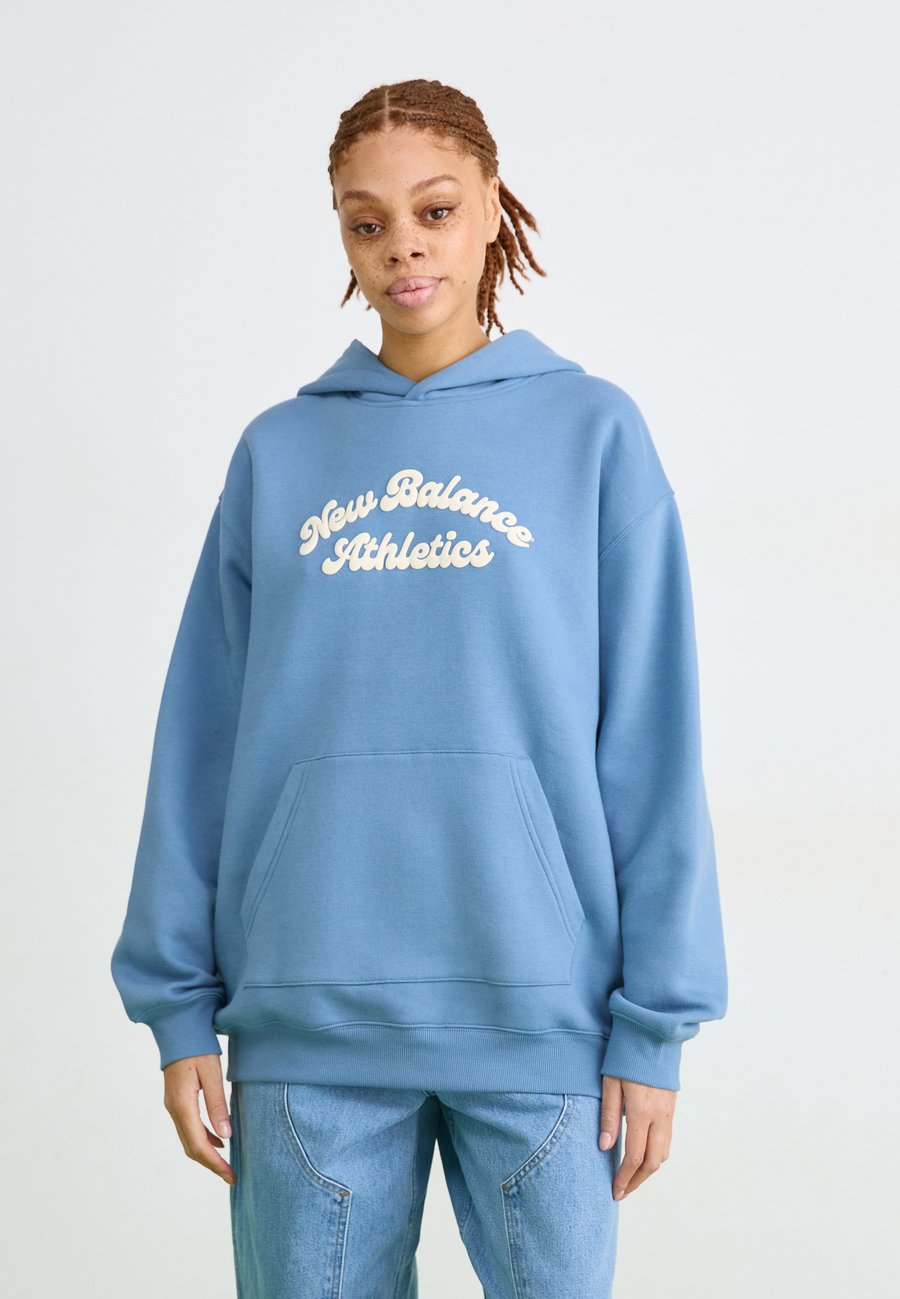 Худи New Balance LINEAR HERITAGE LONG HOODIE, Blue
Худи New Balance LINEAR HERITAGE LONG HOODIE, Blue