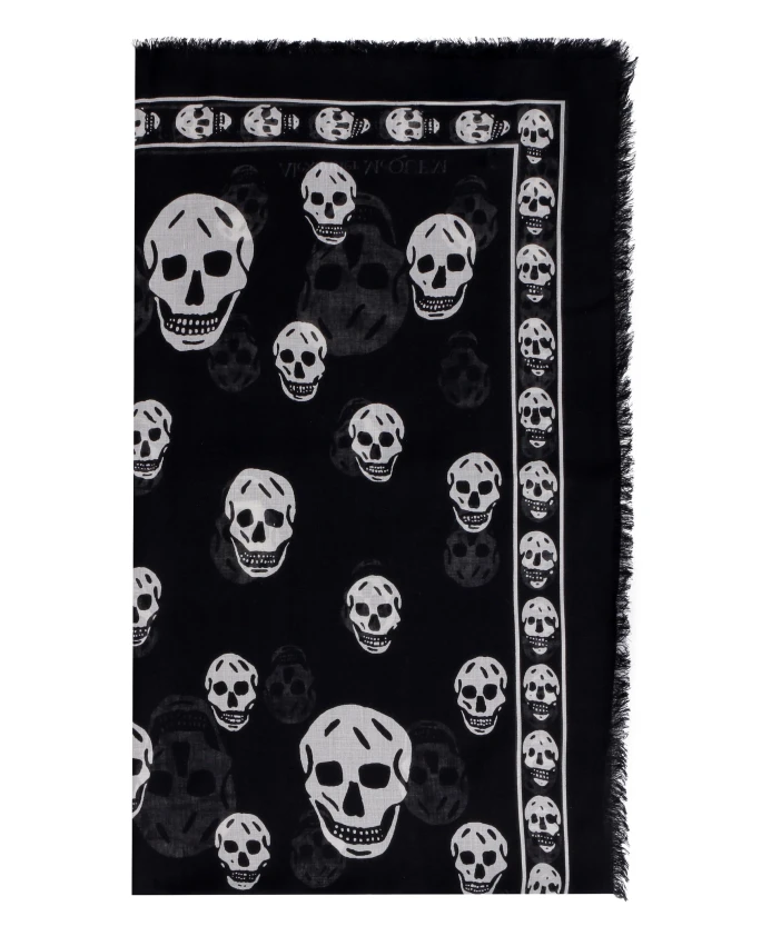 Шарф с принтом черепа и бахромой Alexander Mcqueen, черный
Шарф с принтом черепа и бахромой Alexander Mcqueen, черный
