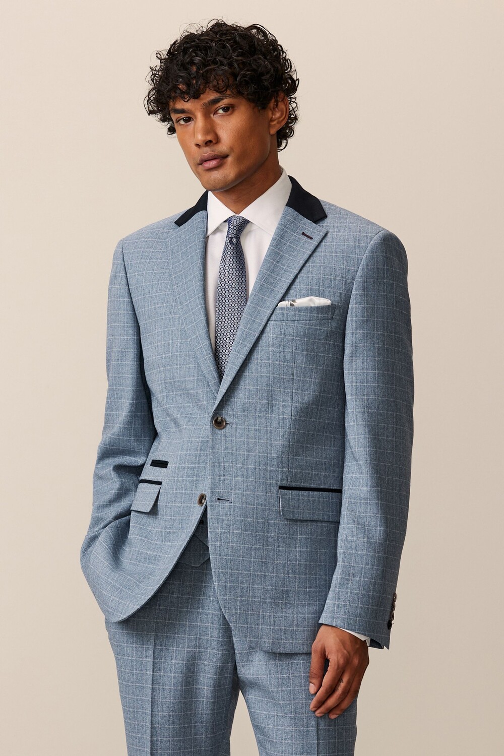 Приталенный костюм в клетку: пиджак Next, синий
Приталенный костюм в клетку: пиджак Next, синий