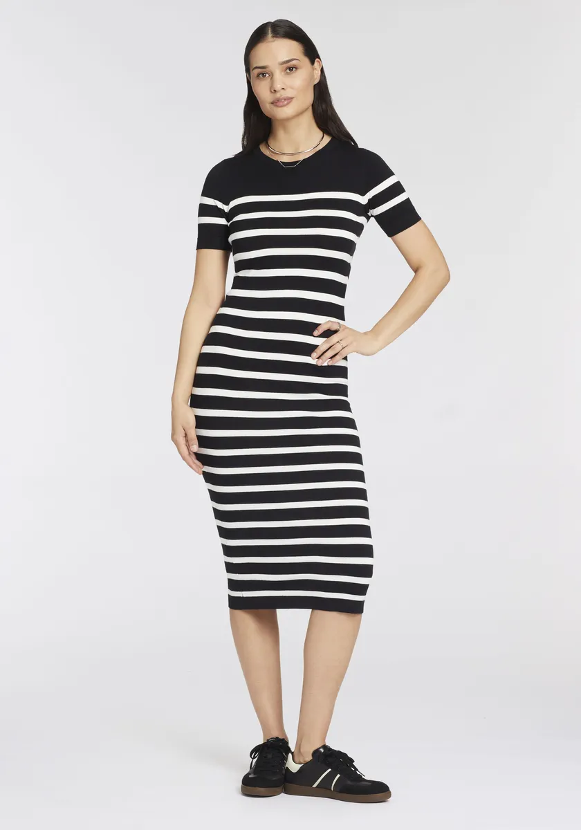 Трикотажное платье HECHTER PARIS с короткими рукавами - НОВАЯ КОЛЛЕКЦИЯ, черно-белый
Трикотажное платье HECHTER PARIS с короткими рукавами - НОВАЯ КОЛЛЕКЦИЯ, черно-белый