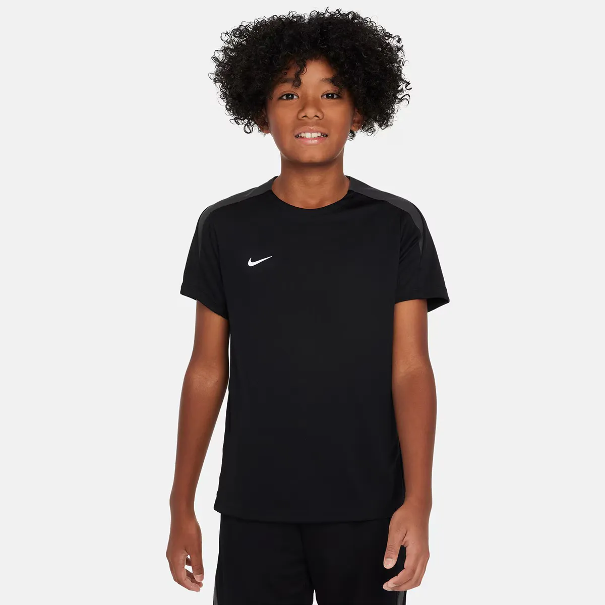 Детская футболка Nike Dri-FIT Strike, черный
Детская футболка Nike Dri-FIT Strike, черный
