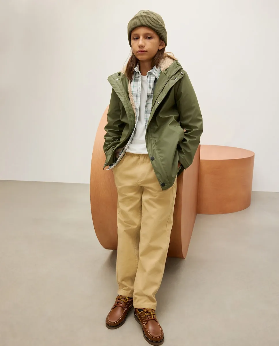 Вощеная парка с подкладкой из искусственной овчины для мальчика Kids El Corte Inglés, хаки
Вощеная парка с подкладкой из искусственной овчины для мальчика Kids El Corte Inglés, хаки