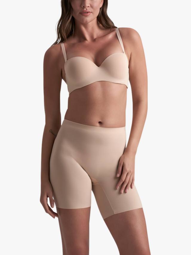 Плавки Smooth Essentials Mid Waist Short Bye Bra, Beige
Плавки Smooth Essentials Mid Waist Short Bye Bra, Beige