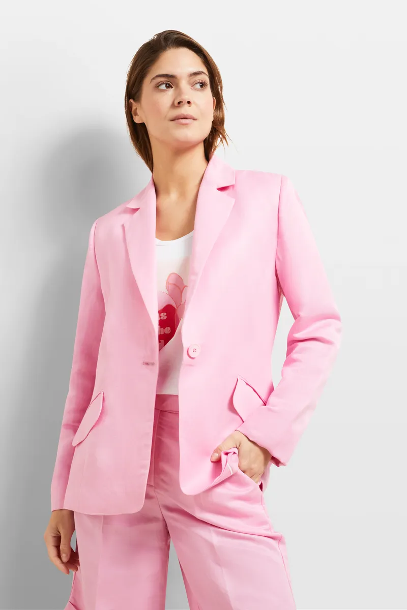 Короткий пиджак bugatti, слегка скроенный, розовый
Короткий пиджак bugatti, слегка скроенный, розовый
