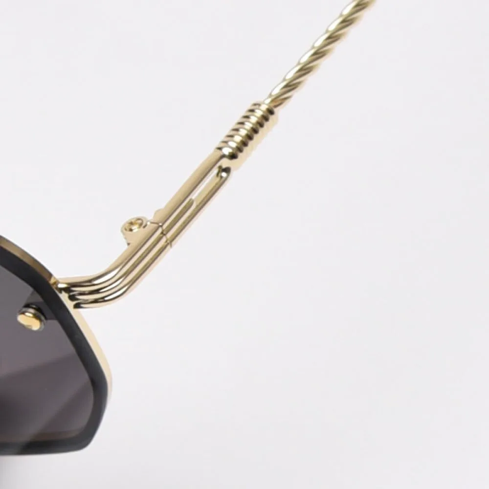 Женские солнцезащитные очки без оправы, модель 2027 года. Модные черные солнцезащитные очки для женщин в винтажном стиле с защитой от ультрафиолета UV400 MTZJH, Grey
Женские солнцезащитные очки без оправы, модель 2027 года. Модные черные солнцезащитные очки для женщин в винтажном стиле с защитой от ультрафиолета UV400 MTZJH, Grey