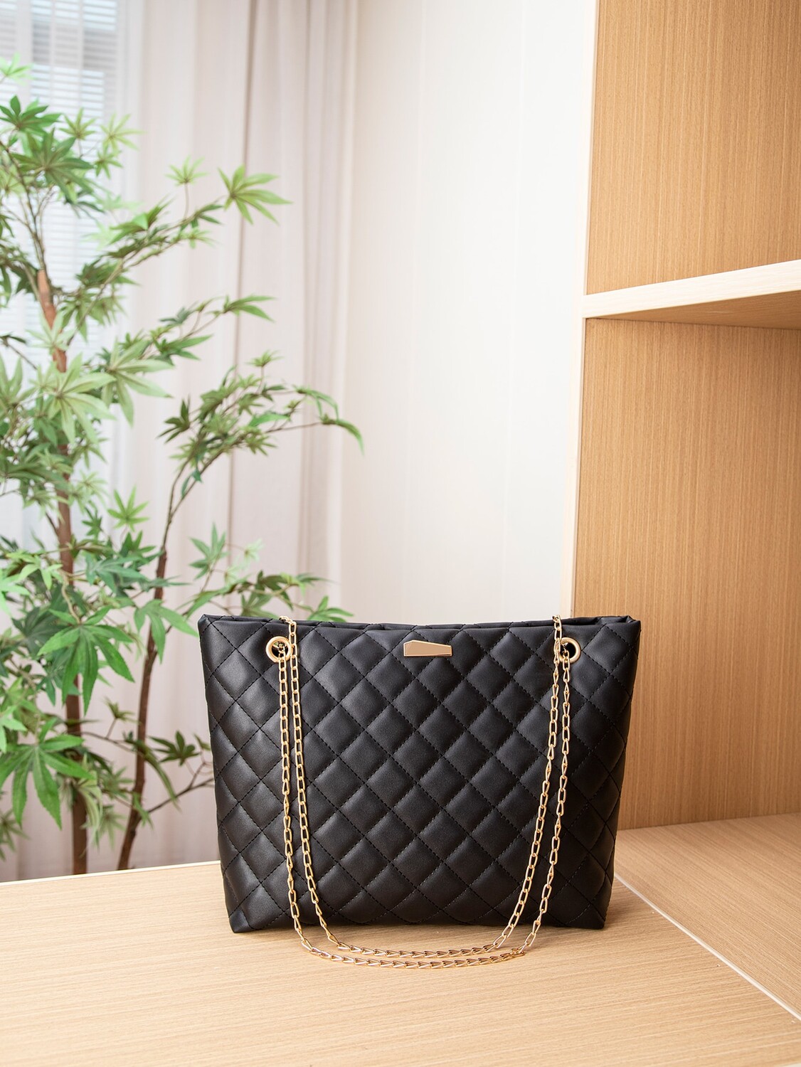 Сумка со стеганой вышивкой, черный
Сумка со стеганой вышивкой, черный