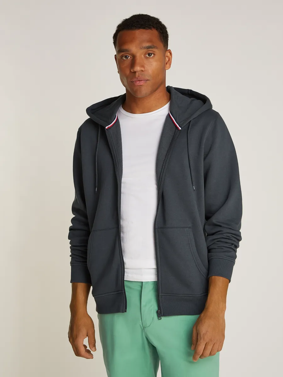 Толстовка Tommy Jeans "TJM REG S FLAG ZIP THRU" с вышитым логотипом, цвет New Charcoal
Толстовка Tommy Jeans "TJM REG S FLAG ZIP THRU" с вышитым логотипом, цвет New Charcoal