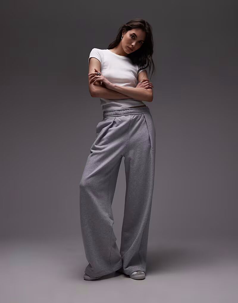 Широкие брюки-джоггеры Lacoste серого цвета
Широкие брюки-джоггеры Lacoste серого цвета