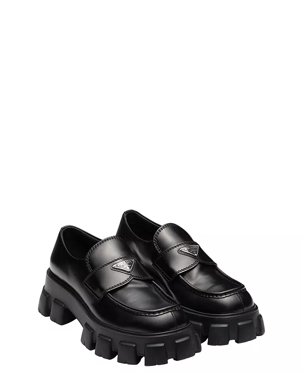 Мужские лоферы Monolith из матовой кожи Prada, черный
Мужские лоферы Monolith из матовой кожи Prada, черный