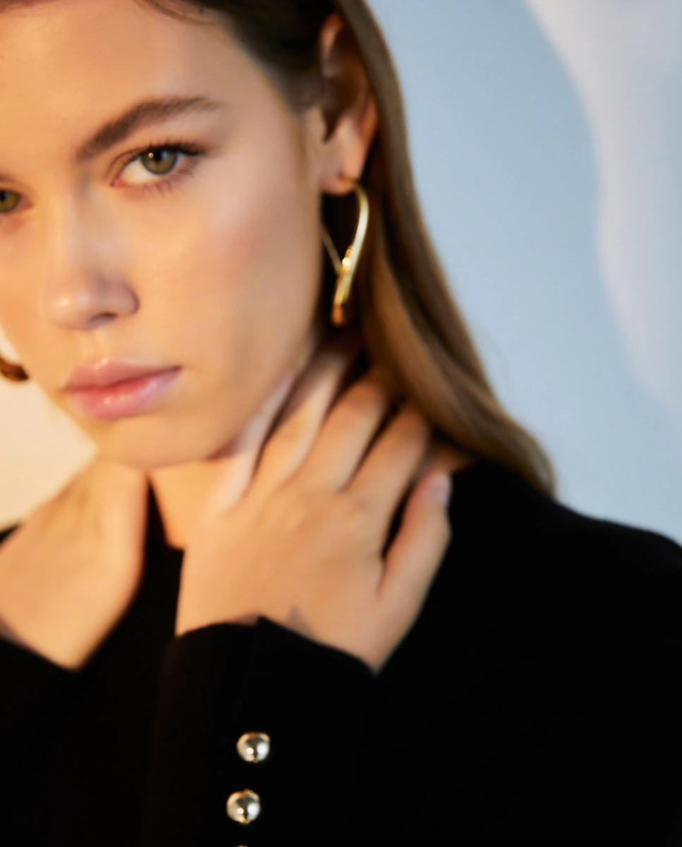 Женский джемпер с воротником-стойкой и пуговицами Woman El Corte Inglés, черный
Женский джемпер с воротником-стойкой и пуговицами Woman El Corte Inglés, черный