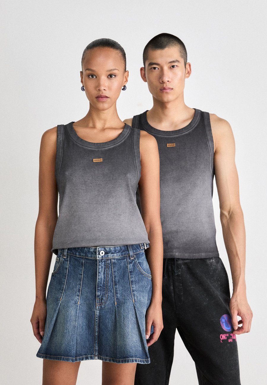 Топ HUGO DEYNA UNISEX, Black
Топ HUGO DEYNA UNISEX, Black