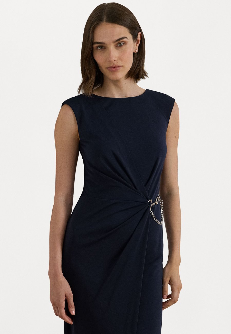 Платье Lauren Ralph Lauren EBRELLE-SHORT SLEEVE-GOWN, Navy/Dark Blue
Платье Lauren Ralph Lauren EBRELLE-SHORT SLEEVE-GOWN, Navy/Dark Blue