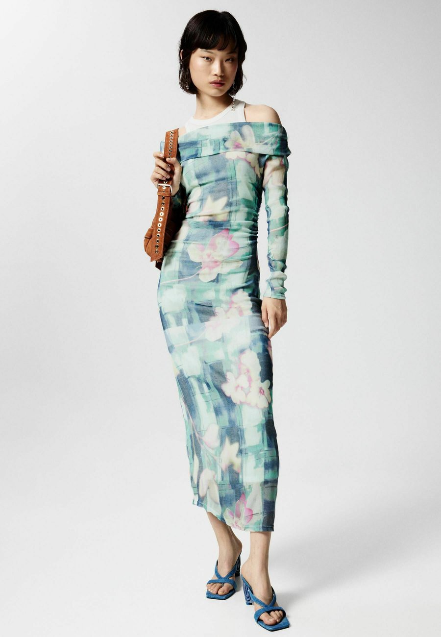 Платье Desigual COMBINED, Green
Платье Desigual COMBINED, Green