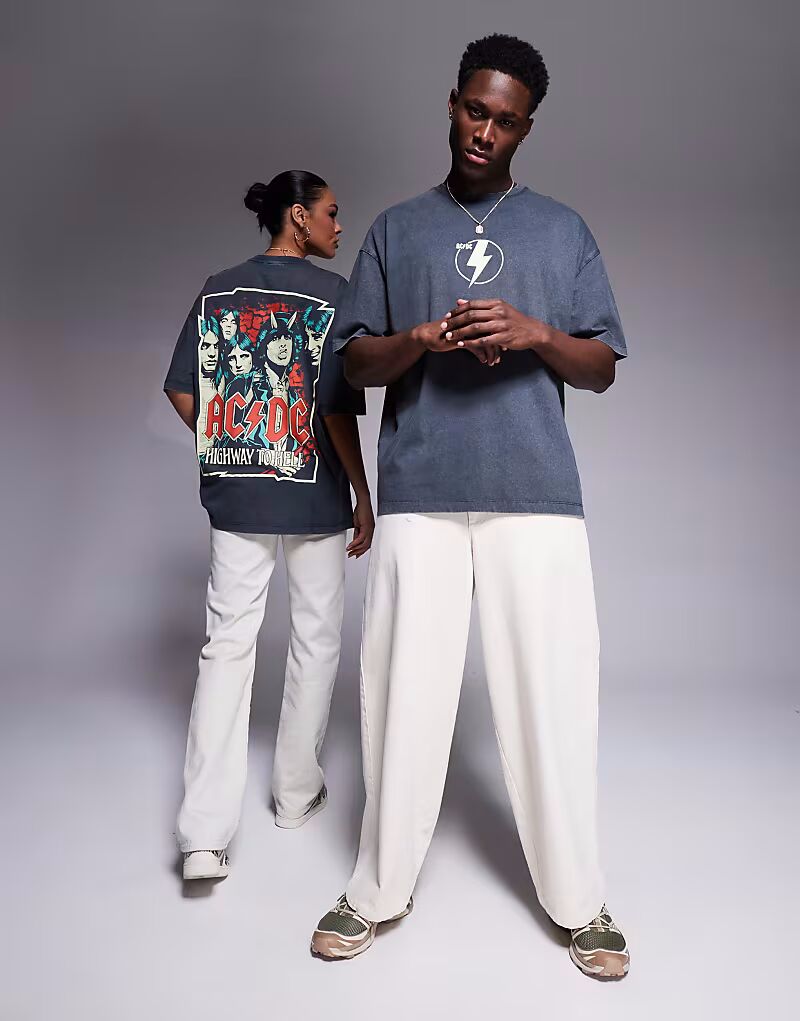 Футболка свободного кроя унисекс ASOS DESIGN с приспущенными плечами и принтами AC/DC в выбеленном черном цвете
Футболка свободного кроя унисекс ASOS DESIGN с приспущенными плечами и принтами AC/DC в выбеленном черном цвете