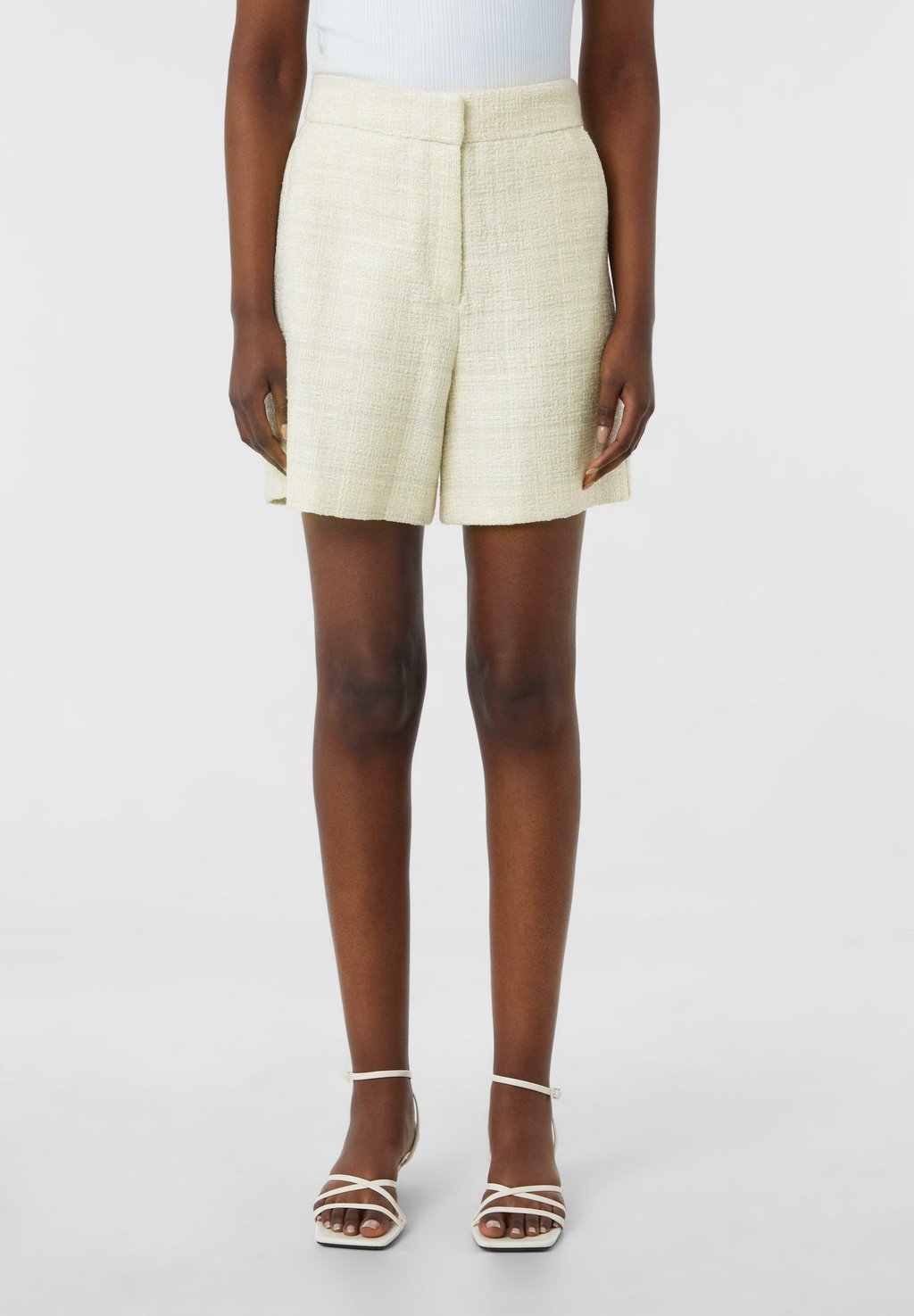 Шорты MIT DEZENTEM GLITZER comma, белый
Шорты MIT DEZENTEM GLITZER comma, белый