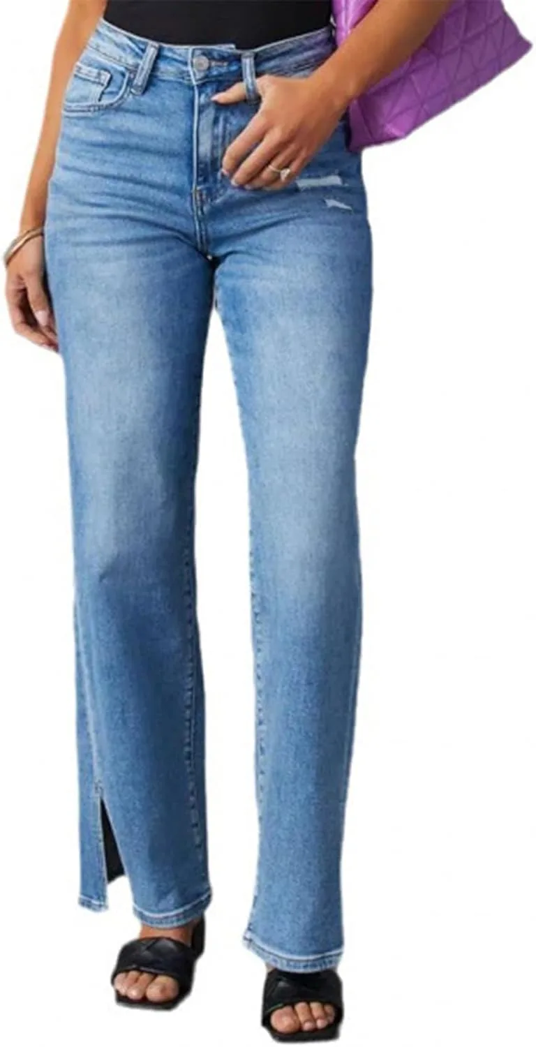 Женские джинсы с высокой талией и прямыми штанинами
Женские джинсы с высокой талией и прямыми штанинами