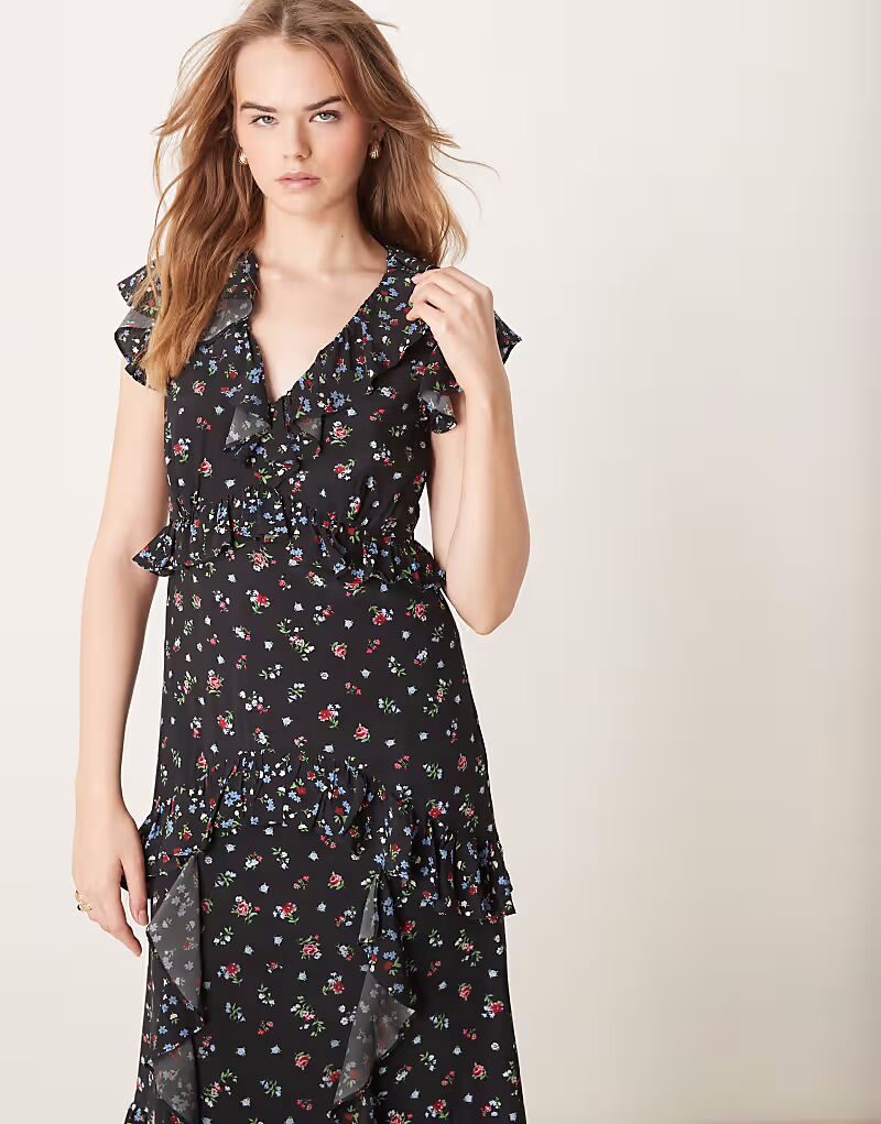 Платье мидакси Nobody's Child Suvi с оборками в черном цвете
Платье мидакси Nobody's Child Suvi с оборками в черном цвете