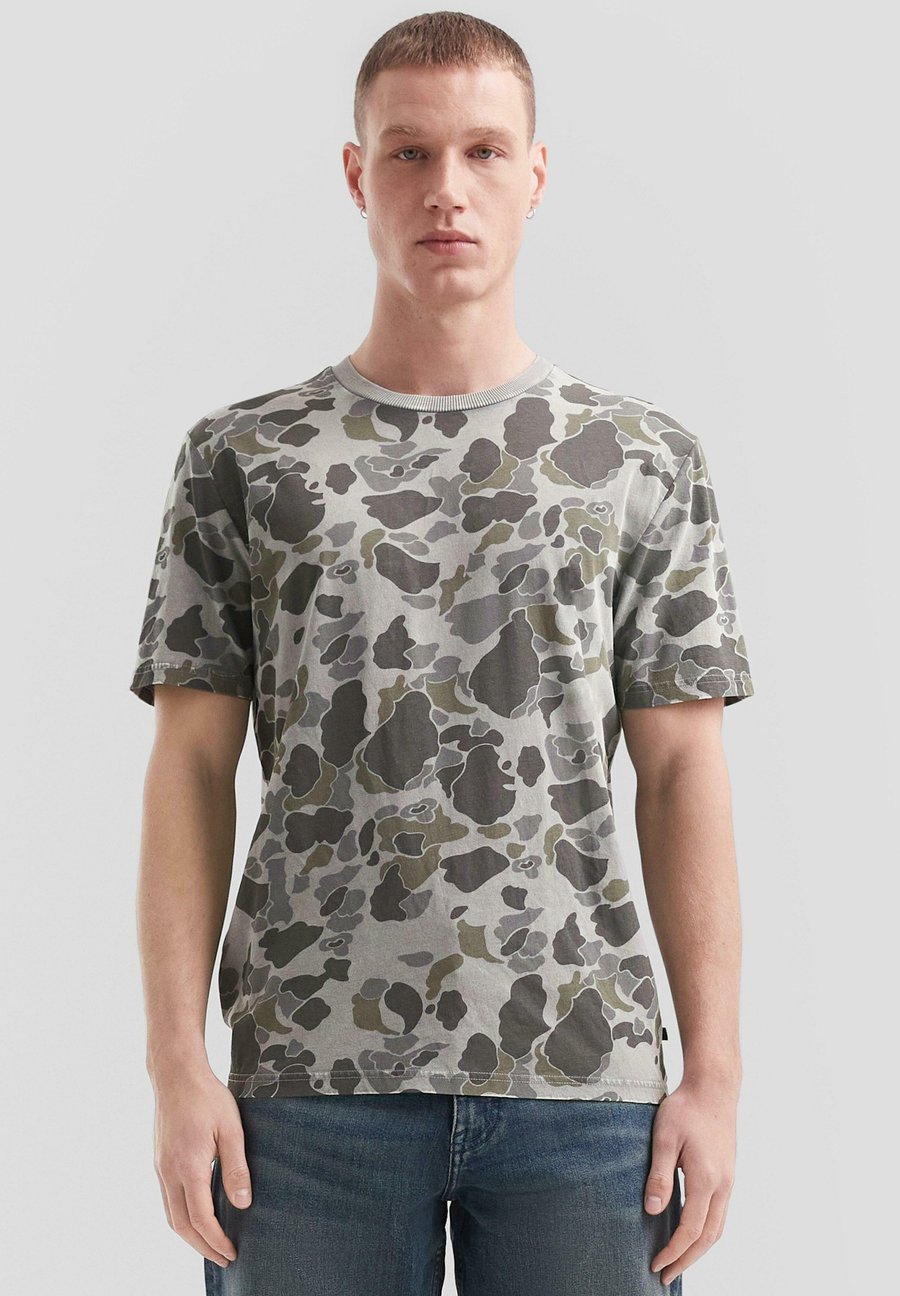 Футболка QS SOFT GEWASCHENES MIT ALLOVER-CAMOUFLAGE, Dunkelgrau/Anthracite, Черный, Футболка QS SOFT GEWASCHENES MIT ALLOVER-CAMOUFLAGE, Dunkelgrau/Anthracite
Футболка QS SOFT GEWASCHENES MIT ALLOVER-CAMOUFLAGE, Dunkelgrau/Anthracite, Черный, Футболка QS SOFT GEWASCHENES MIT ALLOVER-CAMOUFLAGE, Dunkelgrau/Anthracite