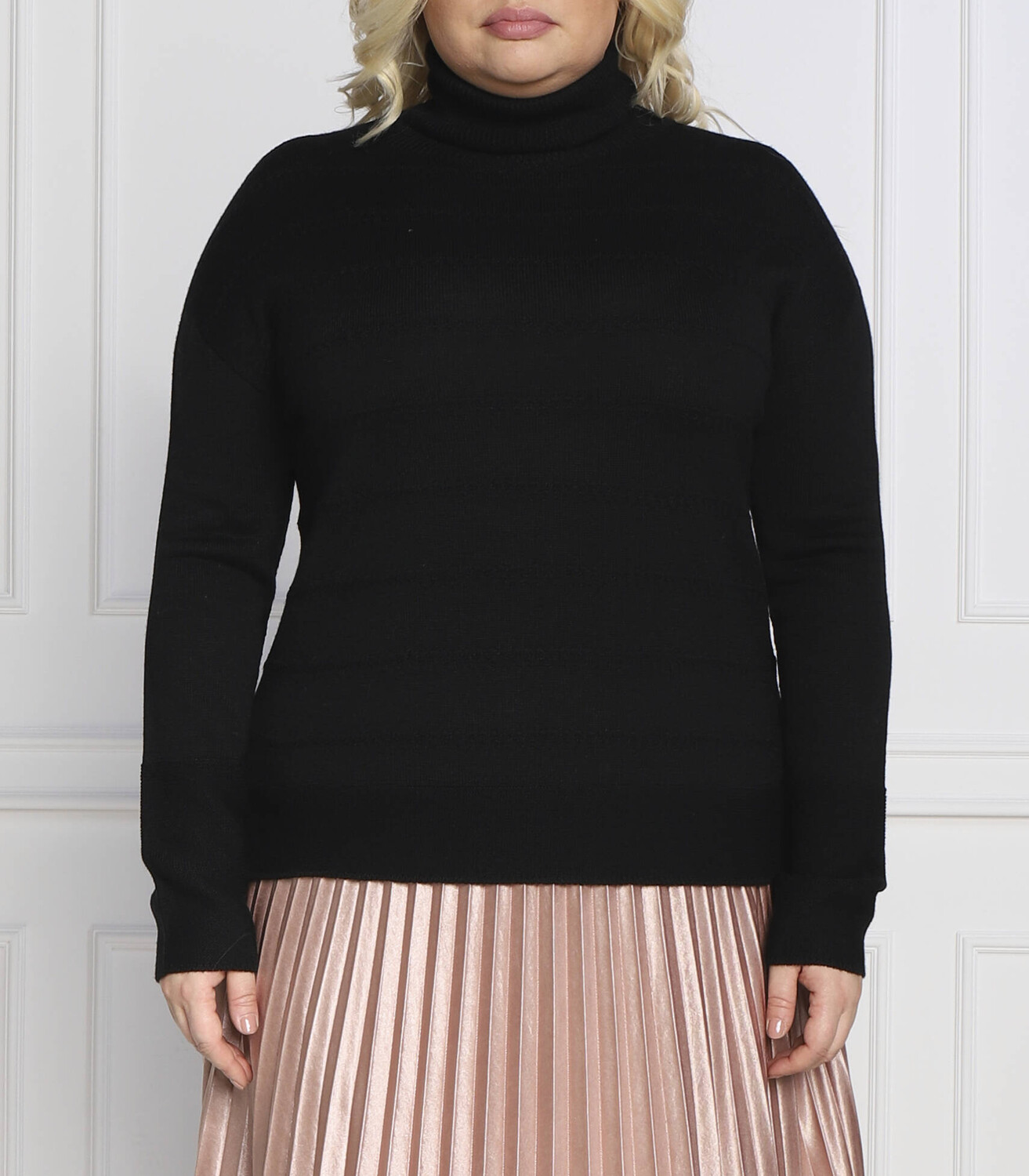 Свитер Persona by Marina Rinaldi ALGERI Plus size Regular Fit, черный
Свитер Persona by Marina Rinaldi ALGERI Plus size Regular Fit, черный