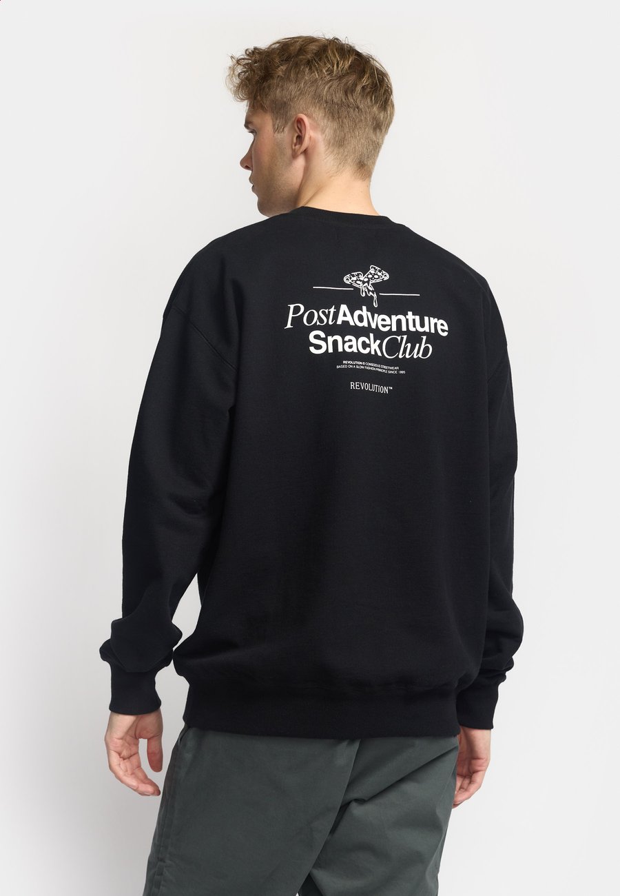 Толстовка REVOLUTION PRINTED CREWNECK, Black, Черный, Толстовка REVOLUTION PRINTED CREWNECK, Black
Толстовка REVOLUTION PRINTED CREWNECK, Black, Черный, Толстовка REVOLUTION PRINTED CREWNECK, Black