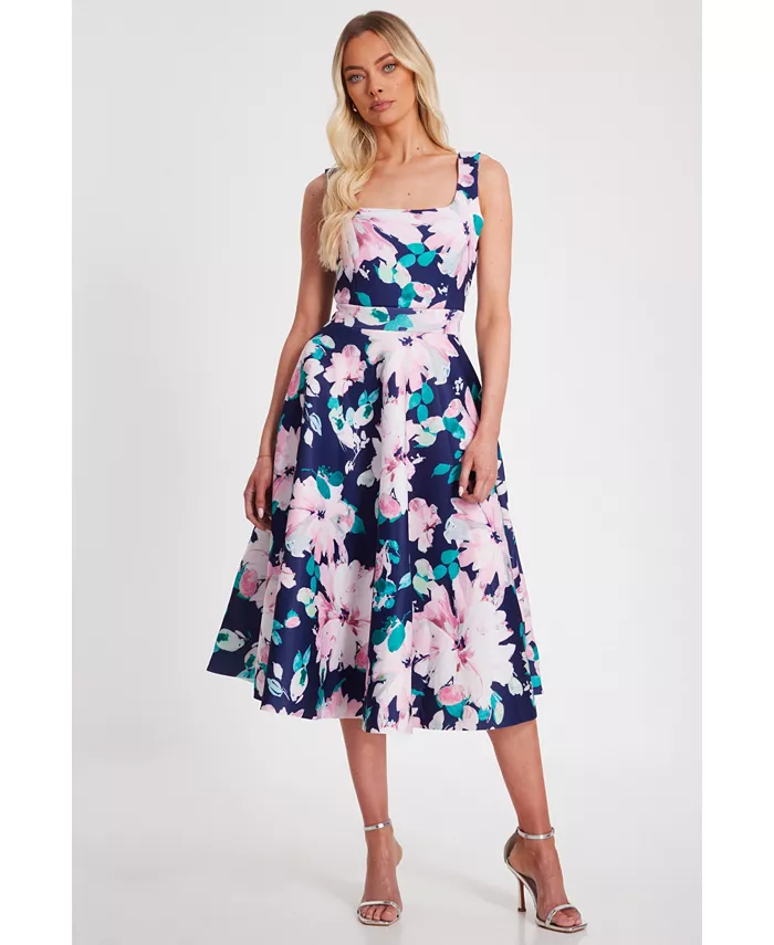 Женский приталенный топ с цветочным принтом и квадратным вырезом Scuba Foam QUIZ, синий
Женский приталенный топ с цветочным принтом и квадратным вырезом Scuba Foam QUIZ, синий