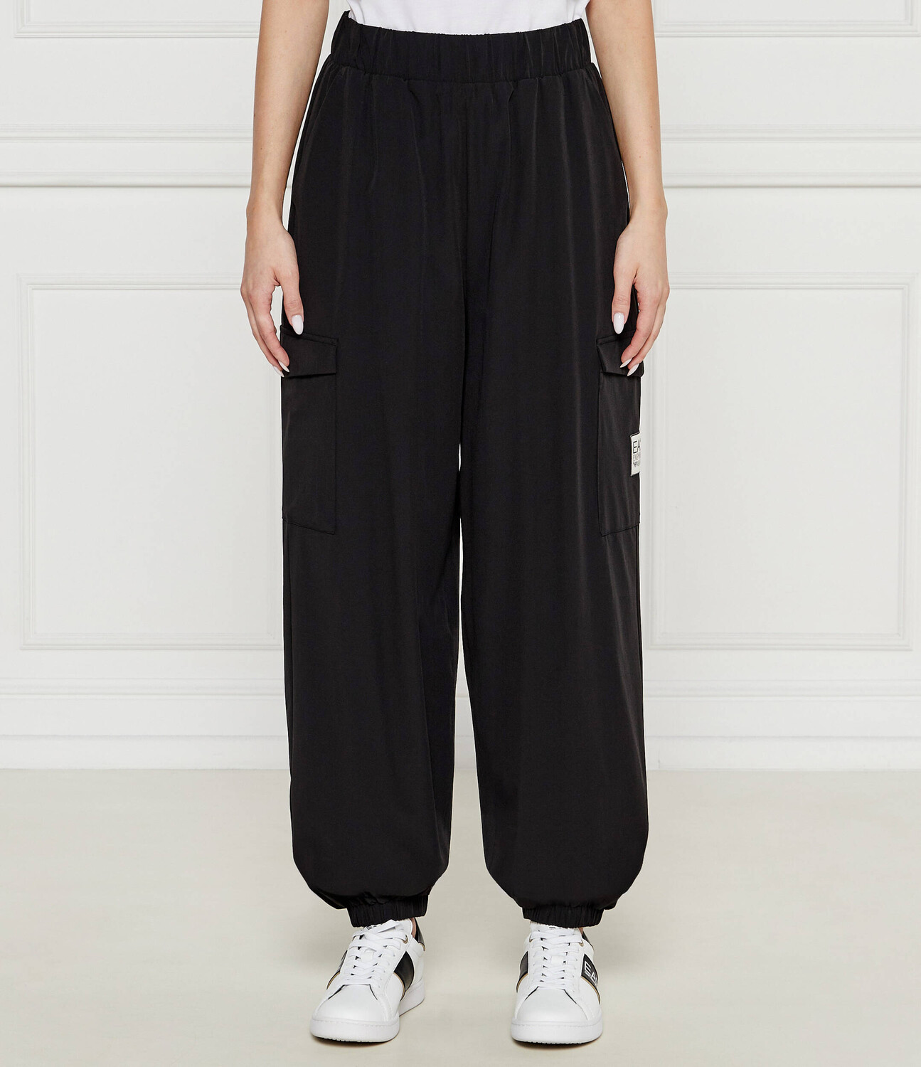 Спортивные брюки EA7 Loose fit, черный 
Спортивные брюки EA7 Loose fit, черный