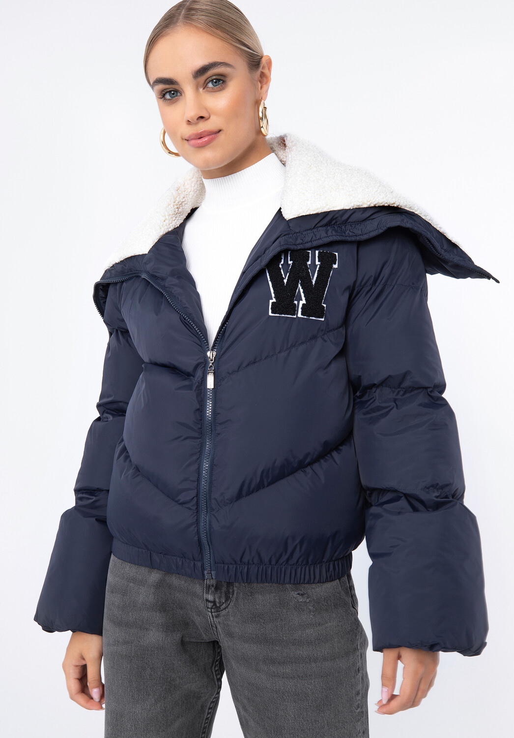 Кожаная куртка Wittchen Polyester jacket, темно синий
Кожаная куртка Wittchen Polyester jacket, темно синий