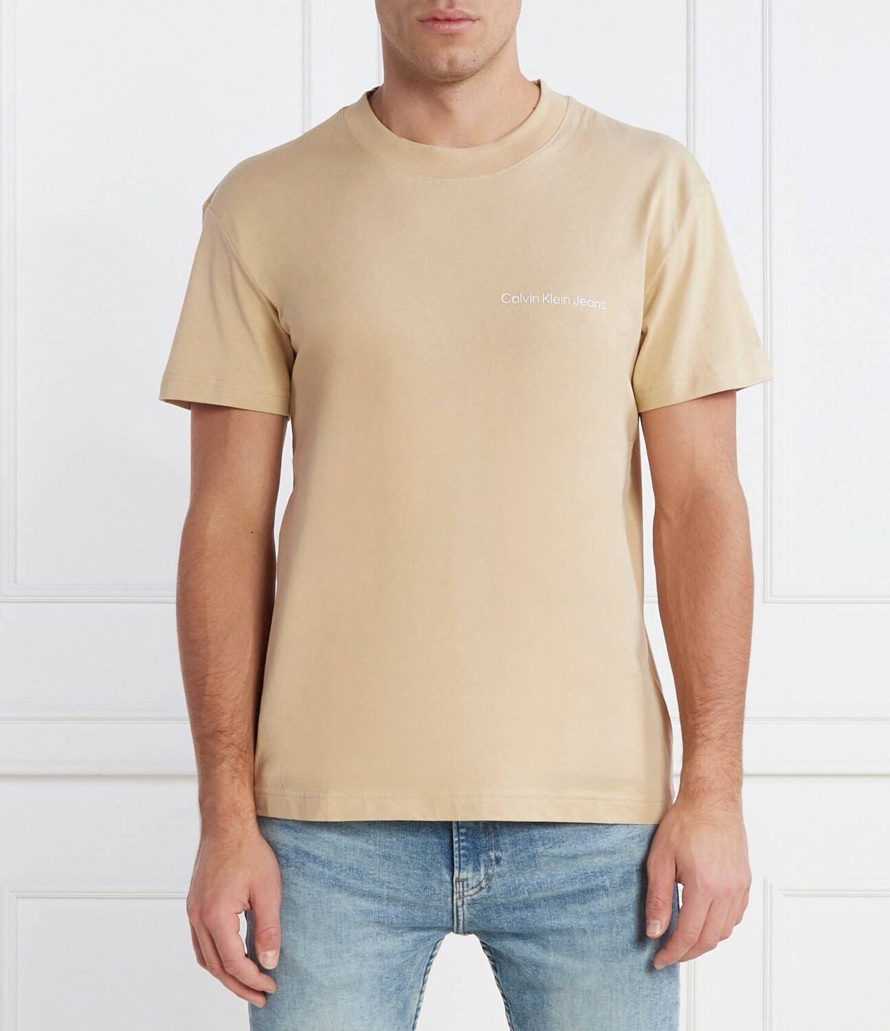 Футболка CALVIN KLEIN JEANS Regular Fit, бежевый
Футболка CALVIN KLEIN JEANS Regular Fit, бежевый