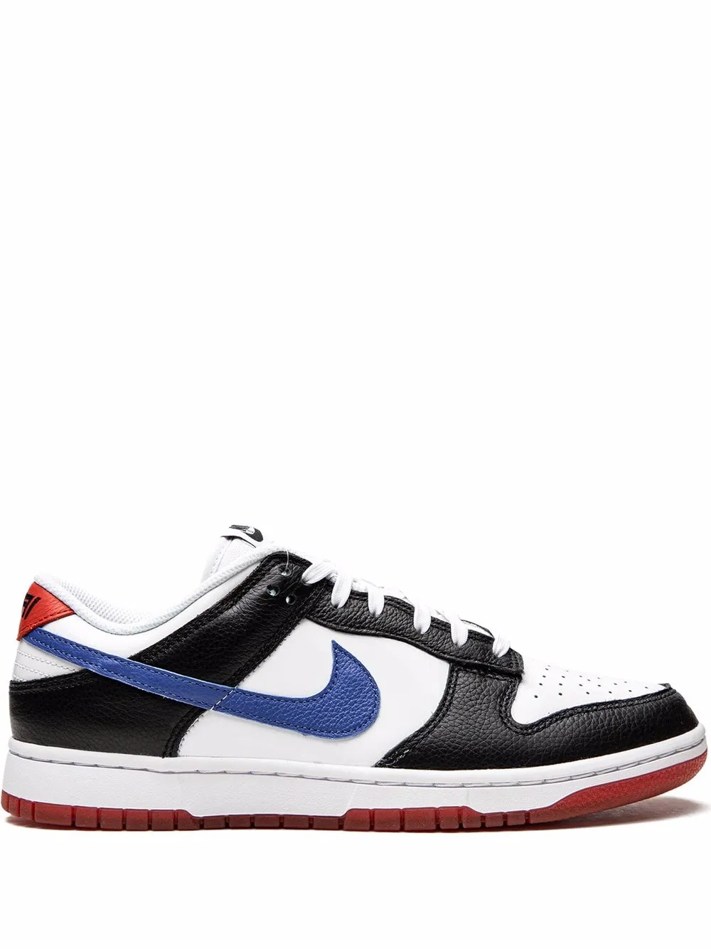 Кроссовки Dunk Low SE Nike, белый 
Кроссовки Dunk Low SE Nike, белый