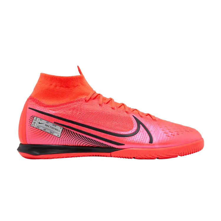 Кроссовки Nike Mercurial Superfly 7 Elite IC 'Future Lab', красный
Кроссовки Nike Mercurial Superfly 7 Elite IC 'Future Lab', красный