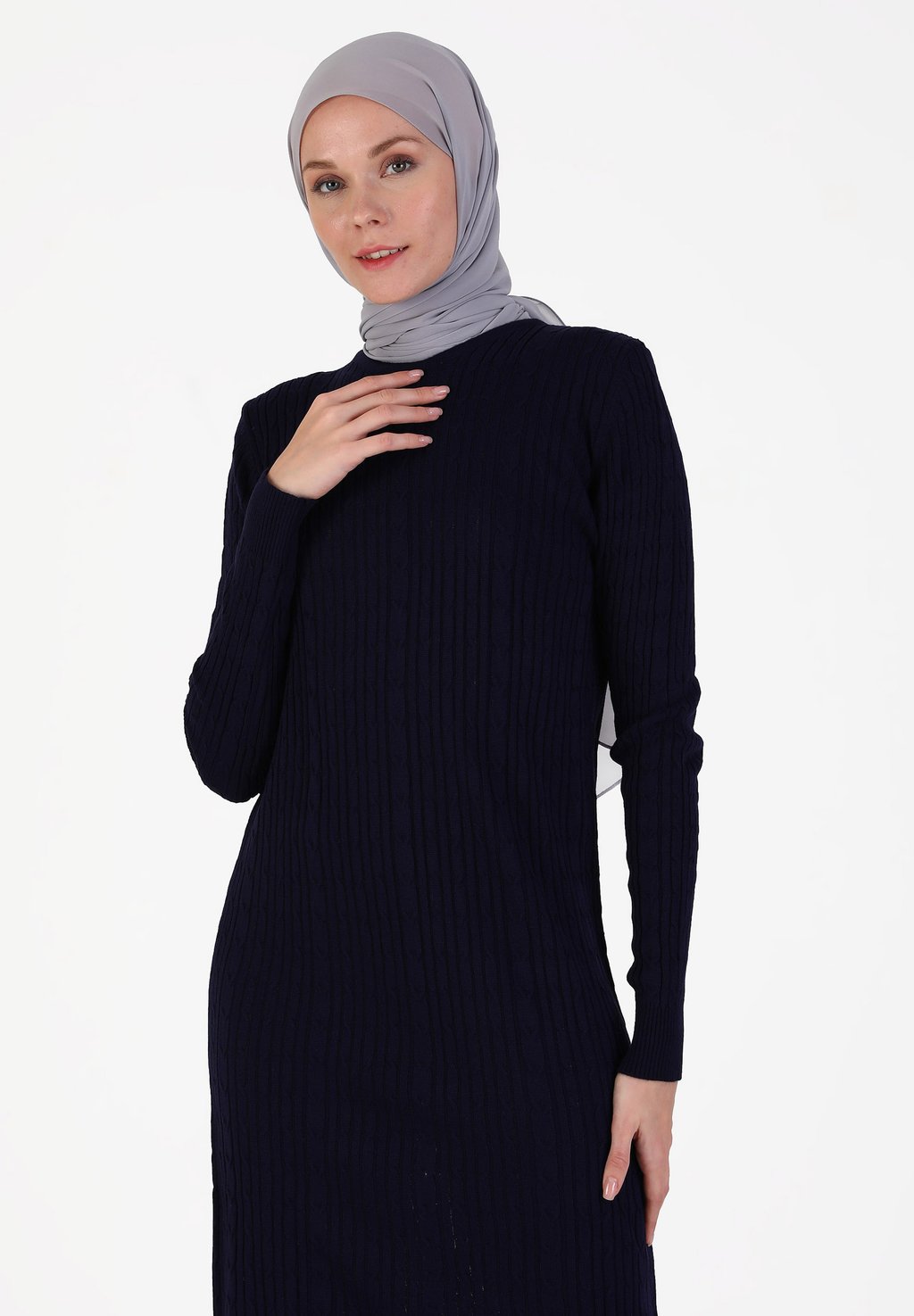 Платье-джемпер TAVIN Modanisa, синий
Платье-джемпер TAVIN Modanisa, синий