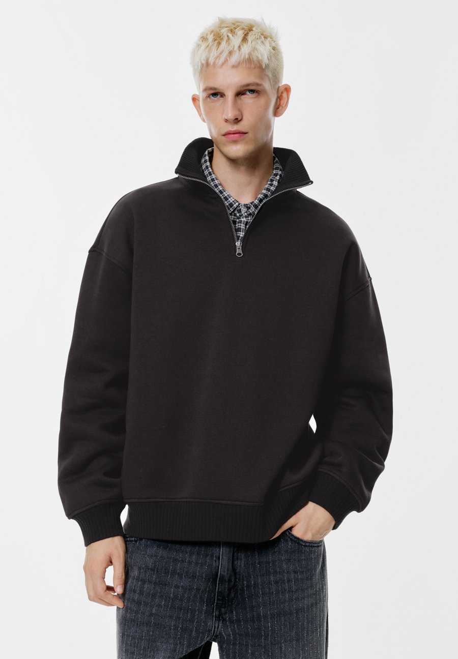 Толстовка PULL&BEAR NECK ZIP-UP, Black
Толстовка PULL&BEAR NECK ZIP-UP, Black