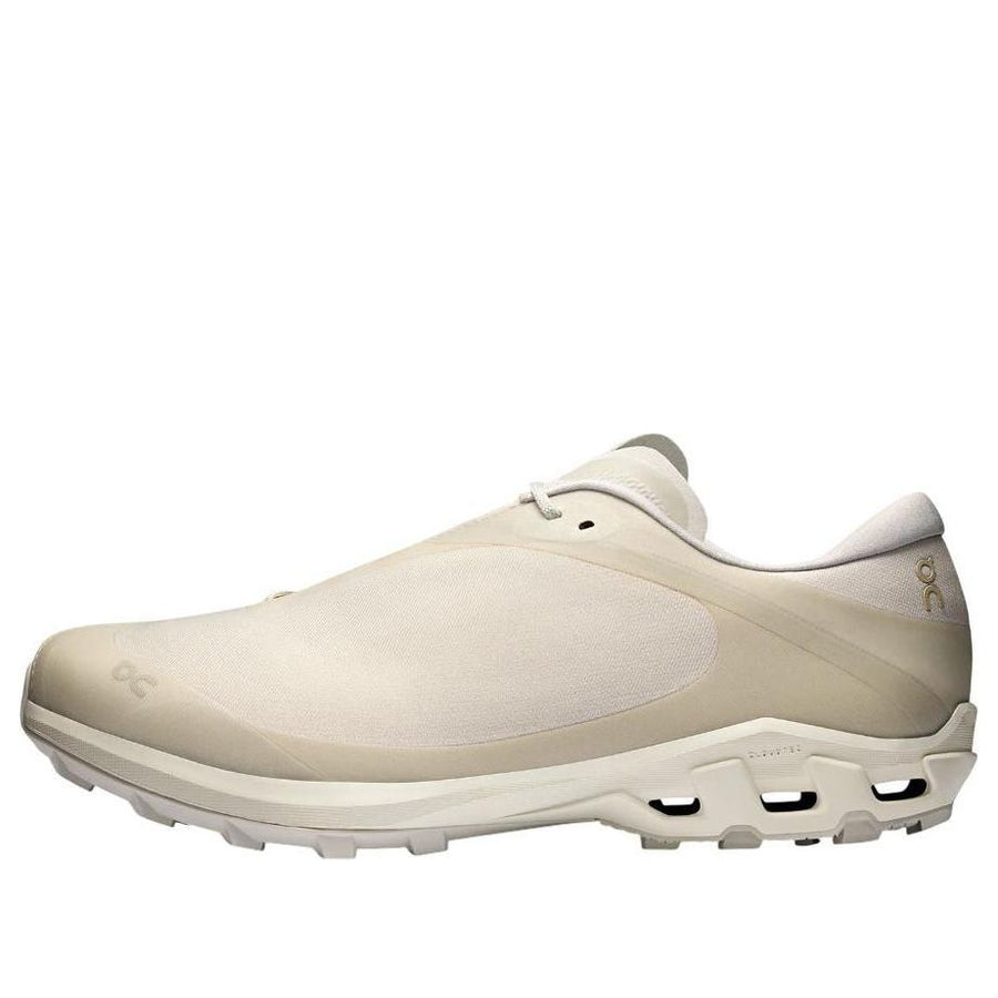 Кроссовки On Running x Post Archive Faction Cloudventure 'Ice Moon', бежевый
Кроссовки On Running x Post Archive Faction Cloudventure 'Ice Moon', бежевый