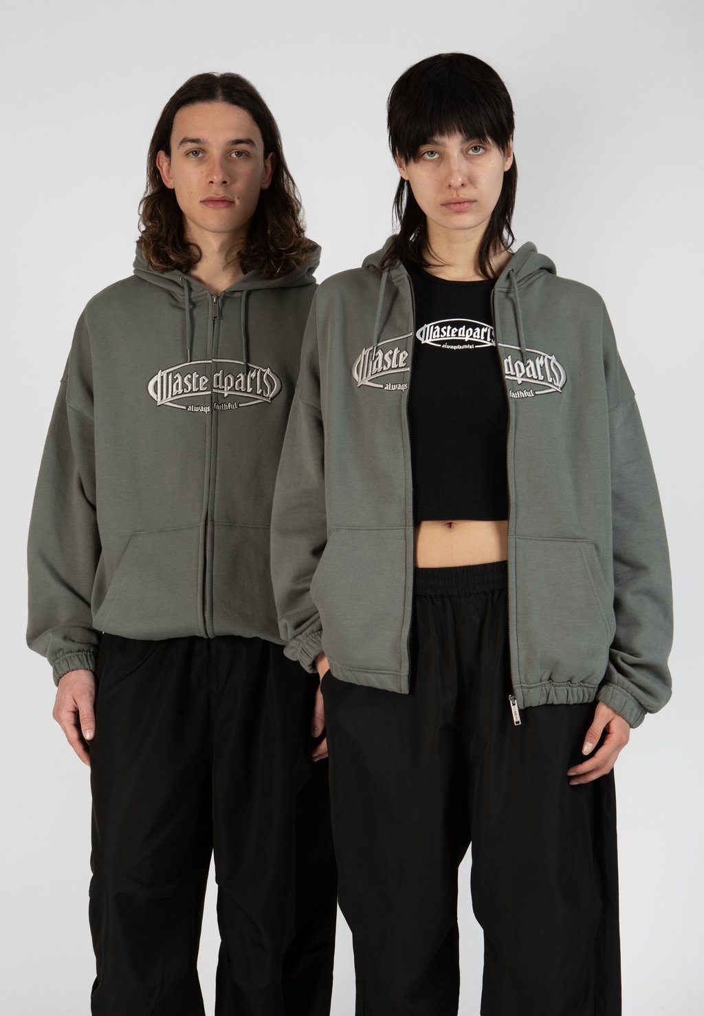 Толстовка на молнии YARD BOXY ZIP HOODIE UNISEX Wasted Paris, зеленый
Толстовка на молнии YARD BOXY ZIP HOODIE UNISEX Wasted Paris, зеленый