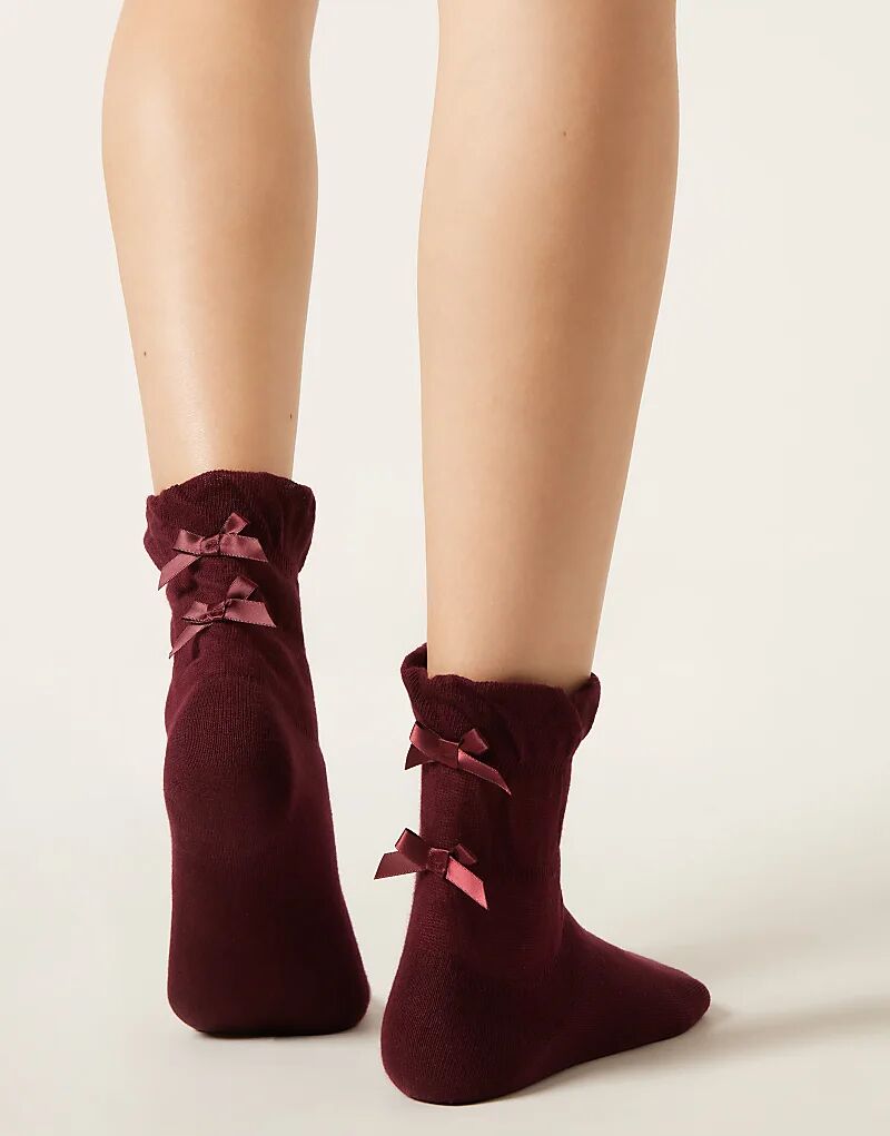 Носки Calzedonia Gathered Bow в цвете бордо
Носки Calzedonia Gathered Bow в цвете бордо
