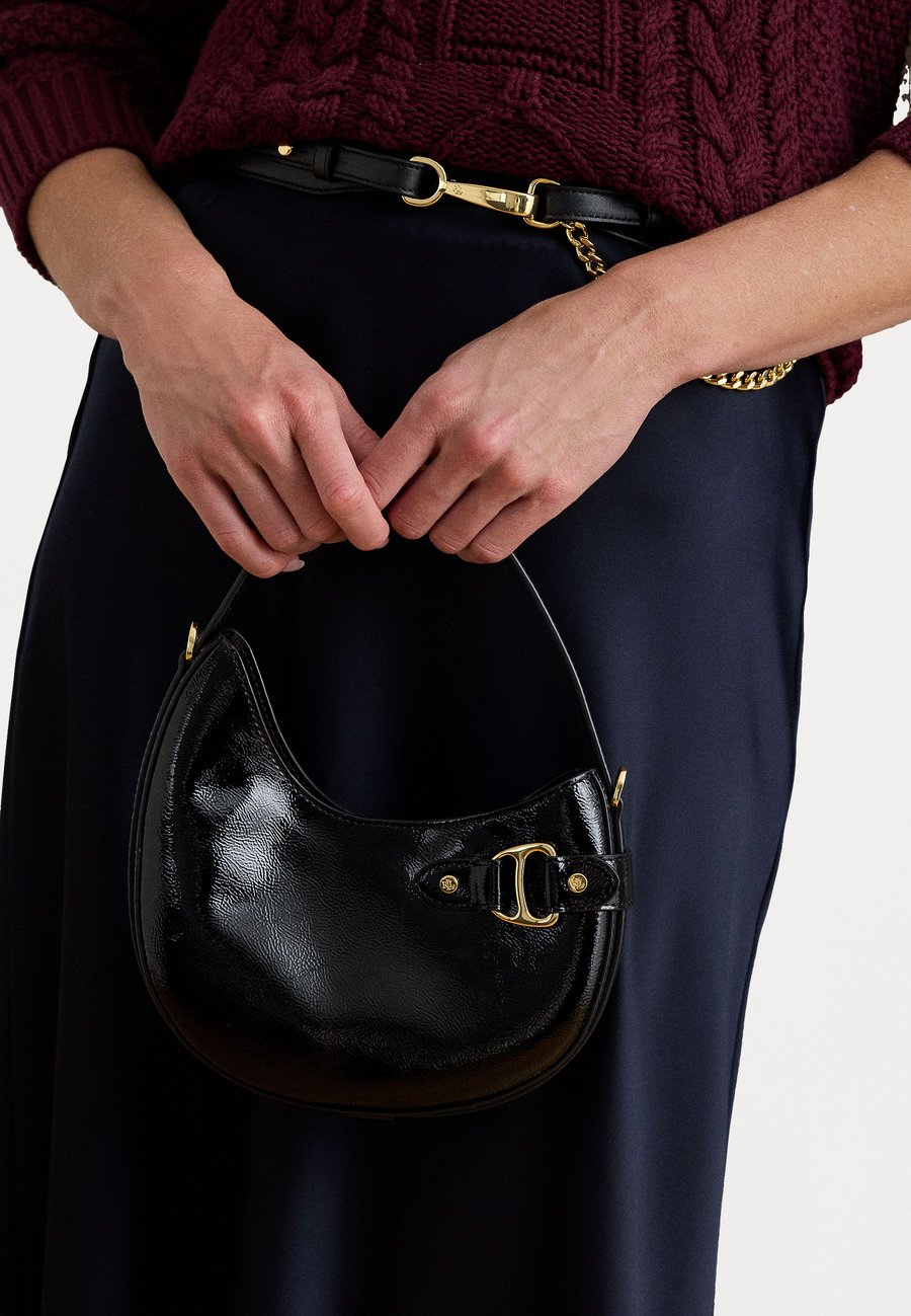 Сумка Lauren Ralph Lauren PATENT LEATHER SMALL TASHA CROSSBODY BAG, Black
Сумка Lauren Ralph Lauren PATENT LEATHER SMALL TASHA CROSSBODY BAG, Black