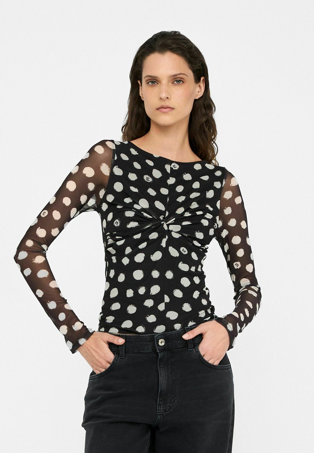 Топ с длинными рукавами LIU JO, черный
Топ с длинными рукавами LIU JO, черный