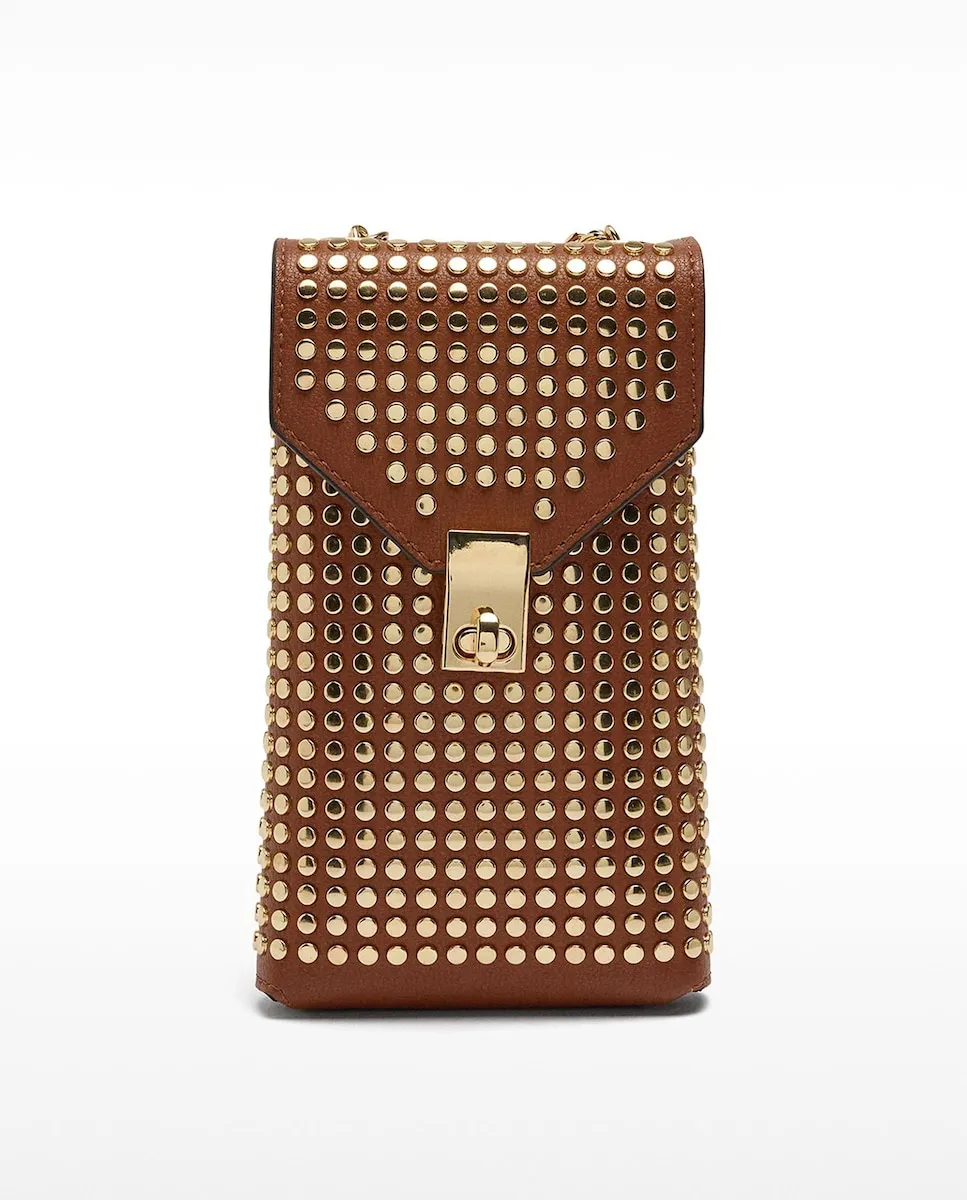 Сумка для телефона с возможностью ношения через плечо, с клапаном, заклепками и кнопочной застежкой Parfois, песочный
Сумка для телефона с возможностью ношения через плечо, с клапаном, заклепками и кнопочной застежкой Parfois, песочный