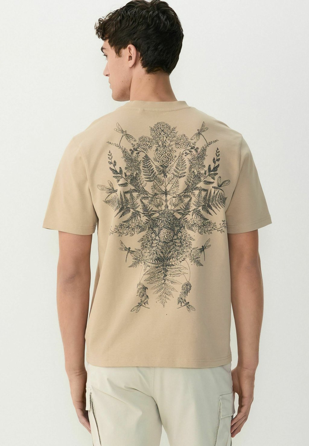 Футболка с принтом Next, бежевый
Футболка с принтом Next, бежевый