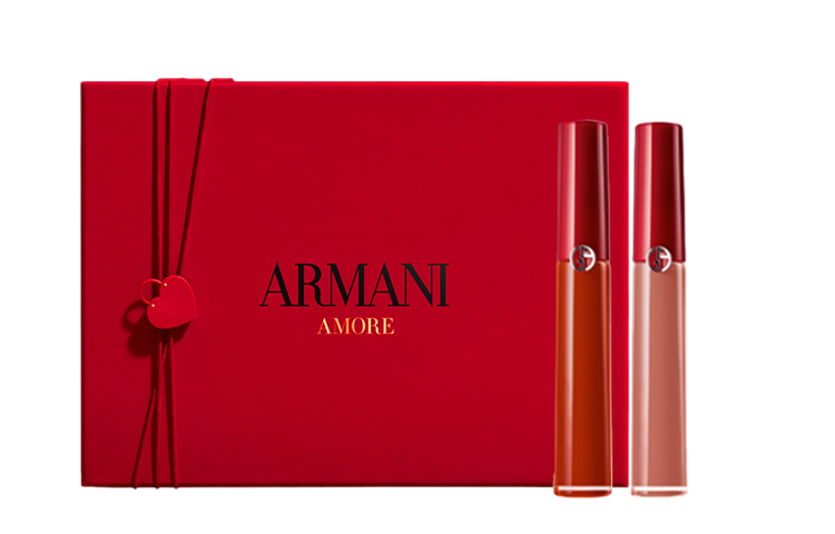 Набор косметики для женщин GIORGIO ARMANI
Набор косметики для женщин GIORGIO ARMANI