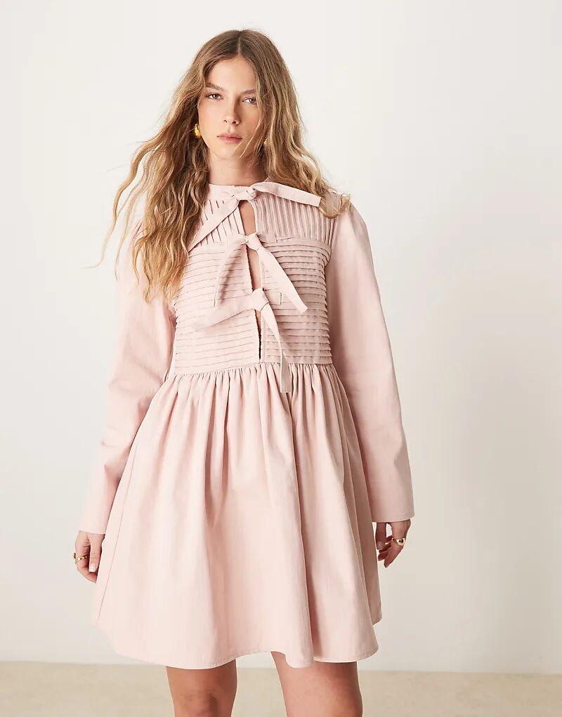 Мини-платье с бантом в пудрово-розовом цвете Ghospell
Мини-платье с бантом в пудрово-розовом цвете Ghospell