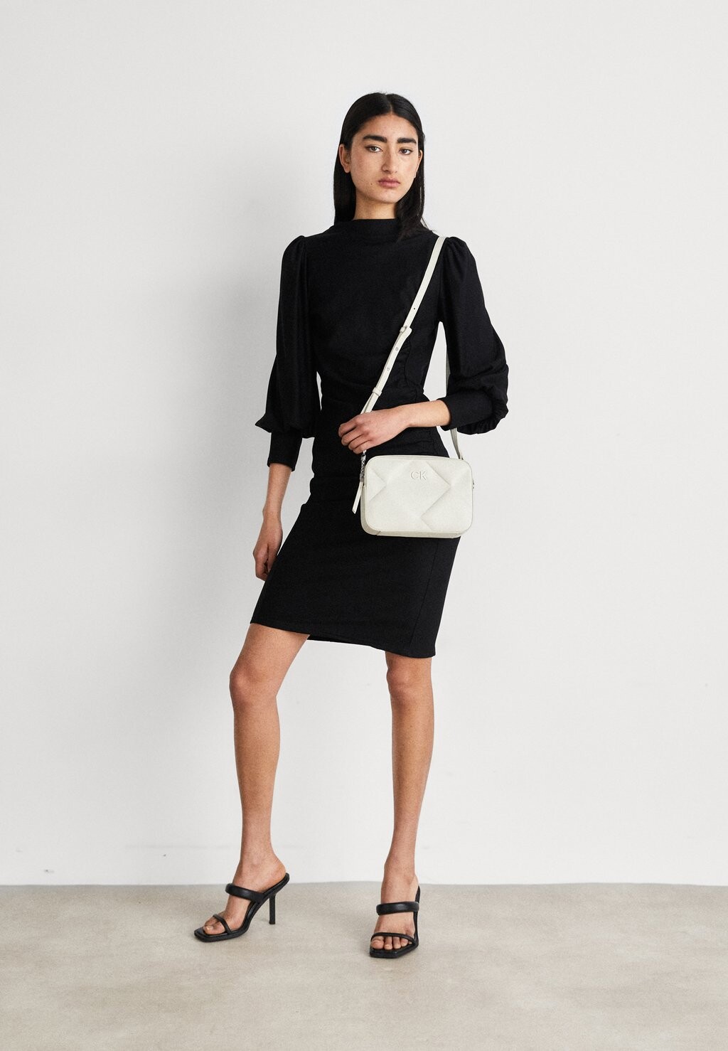 Платье прямого кроя Rifa Puff Dress Gestuz, черное
Платье прямого кроя Rifa Puff Dress Gestuz, черное